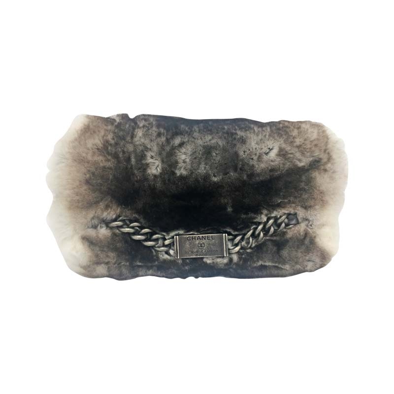 Chanel 'Chinnchilla Pelz Classic Flap' Grau